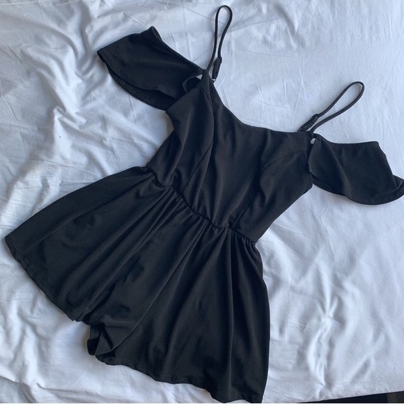 UO BLACK ROMPER - Picture 5 of 8